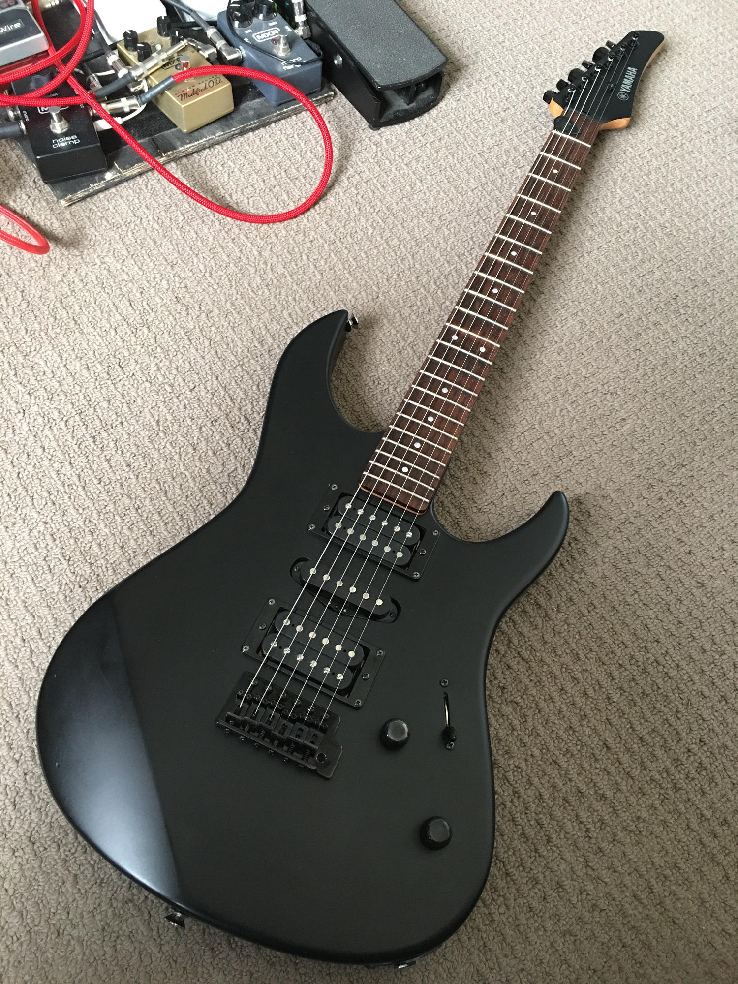 New Guitar Day 2004 Yamaha RGX 121 SJ Lone Phantom